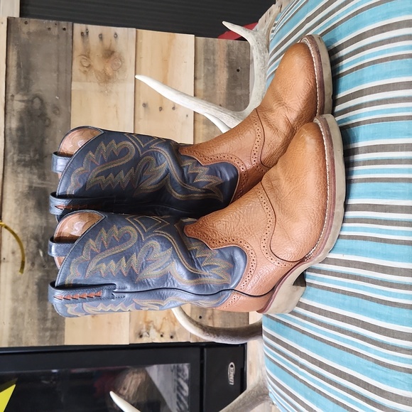 Ariat Shoes Mens Ariat Cobalt Crepe Aztec 3883 Size 0 Ee Leather